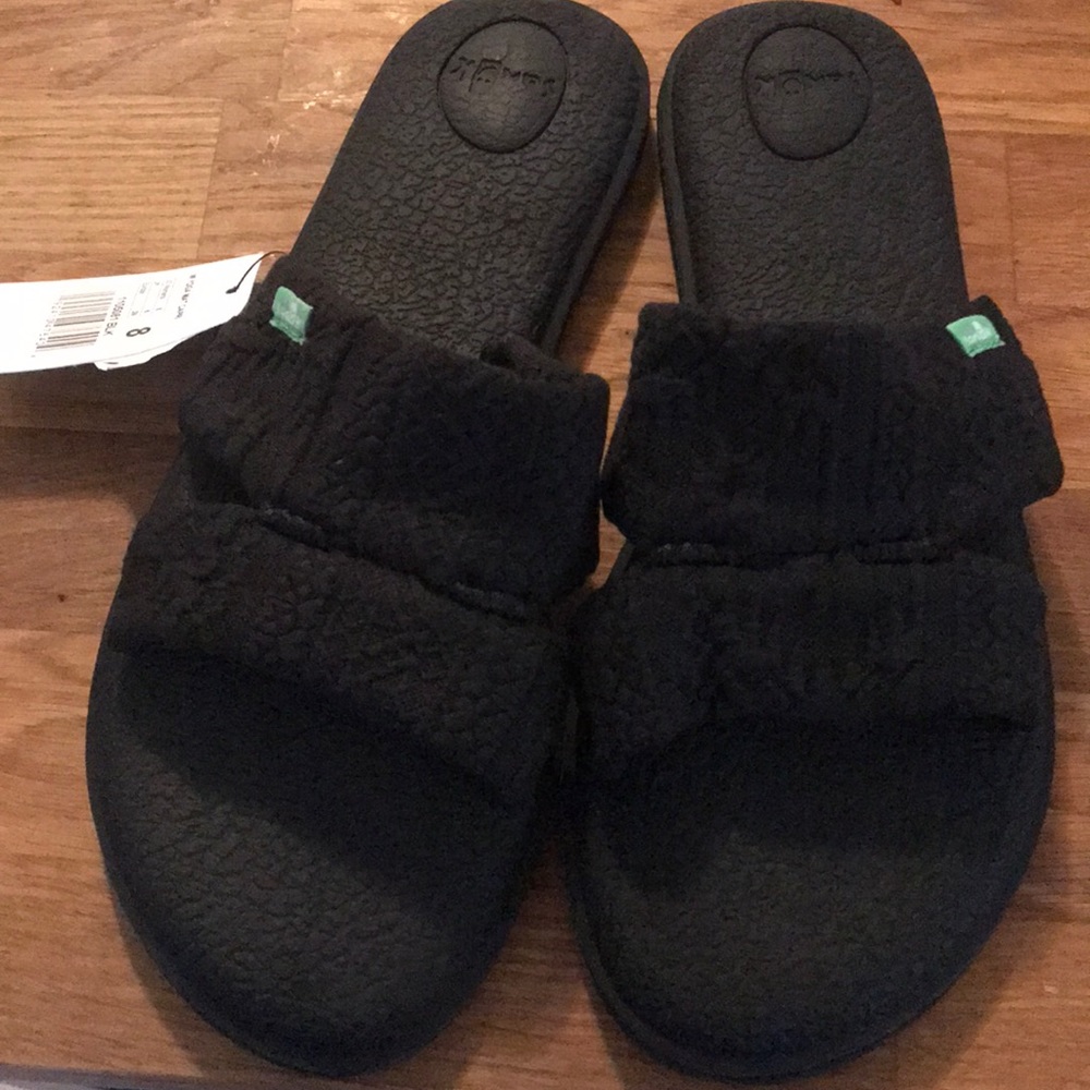 Sanuk yoga mat capri black